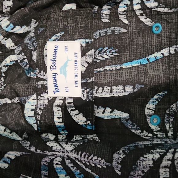 Tommy Bahama Mens swim trunks - Picture 3 of 3